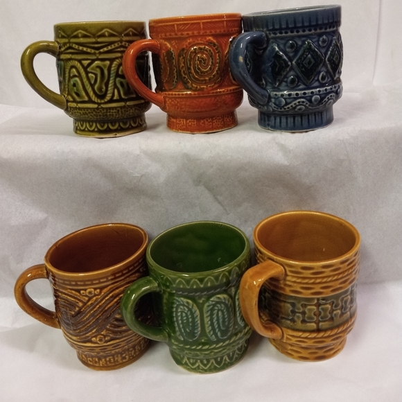 VINTAGE 6 Mugs Japanese Pottery Porcelain Ceramic Blue, Orange, Green, Brown,Tan - Picture 1 of 13